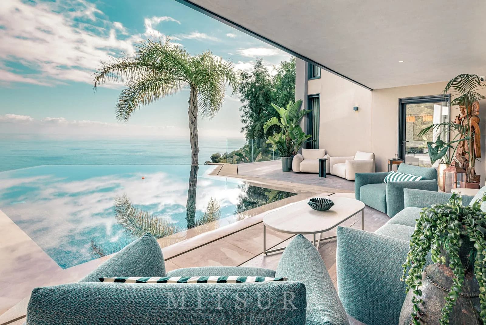 Photographie immobilière de prestige — Côte d'Azur